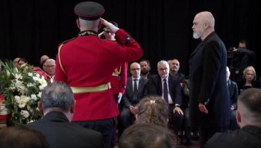 Homazhet, Rama i jep lamtumirën Servet Pëllumbit