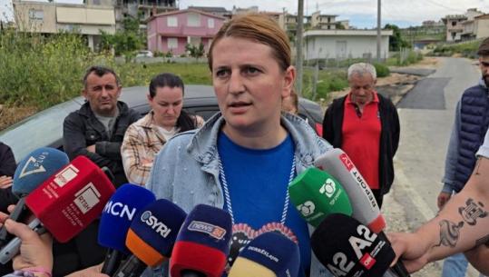 Durrës, banorët e Arapajt denoncojnë fqinjin e rrezikshëm që lëviz me shpejtësi: Na ka filmuar fëmijët, kanë frikë të shkojnë në shkollë