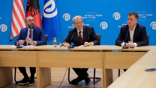 Tkurrja e protestove, Berisha porosi deputetëve: Çdo minutë t’ia kushtoni përgatitjes së kryengritjes paqësore të 8 majit
