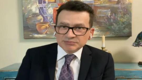 Spahiu: Meremja s’është qesharake, por gara pa kandidatë e Berishës është banale dhe komike