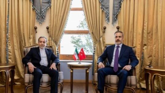 Ministri i Jashtëm iranian bisedë telefonike me homologun turk Fidan: SHBA shkelën armëpushimin, aventurizmi i tyre ushtarak po ‘trazon’ Hormuzin