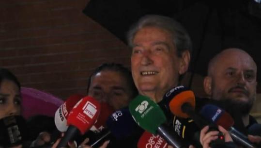 Nuk u lejuan të dilnin jashtë bulevardi/ Berisha: Nëse Hita mendon se na zuri në kurth, gaboi! Ne e dinim për kordonin, shkuam vetë drejt rrethimit