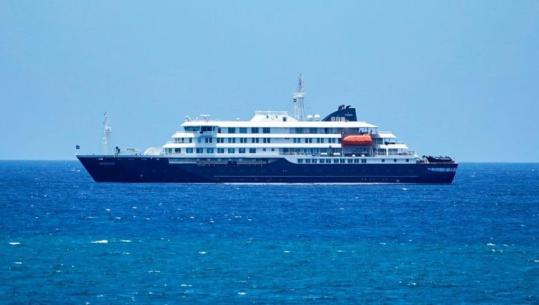 Hantavirusi/ Anija turistike Hondius mbërrin në portin spanjoll, gjithçka gati për zbarkimin e pasagjerëve