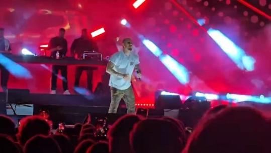 Nga Noizy te Elgit Doda, yjet e muzikës çelin sezonin turistik në Vlorë me një koncert plot gjallëri
