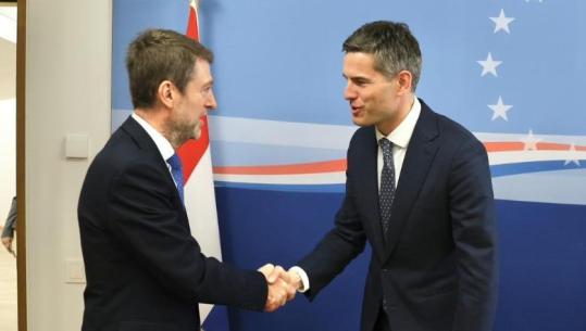 Ministri Hoxha takim me homologun Berendsen: Holanda mbështet procesin e anëtarësimit të Shqipërisë në BE