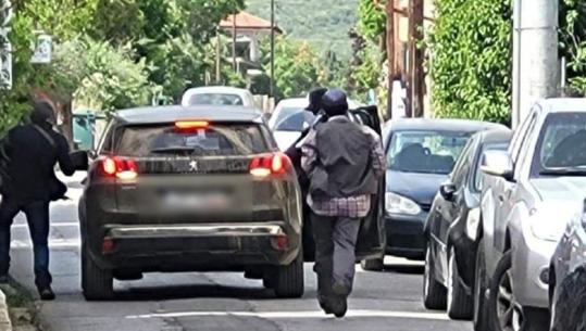Grabitet banka në Greqi, autorët me kallashnikov presin 30 minuta për hapjen e kasafortës dhe 'zhduken' me 200,000 euro
