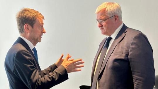 Ministri Hoxha takon homologun ukrainas: Në qershor Tirana mirëpret ministerialin për Ukrainën