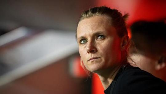 E para drejtoreshë sportive në historinë e Bundesligës, Hamburgu i beson 'gruas së hekurt' Kathleen Kruger