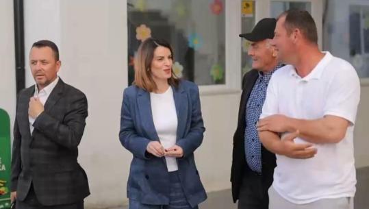 Zv.kryeministrja Albana Koçiu: 2000 familje do të pajisen me dokumentet e pronësisë, kush përfiton
