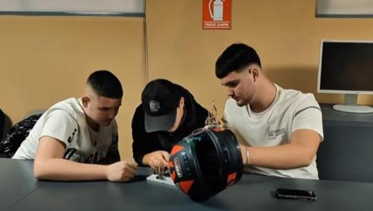 Hapet qendra e re në Lushnje, kurse falas teknologjie e programimi për të rinjtë
