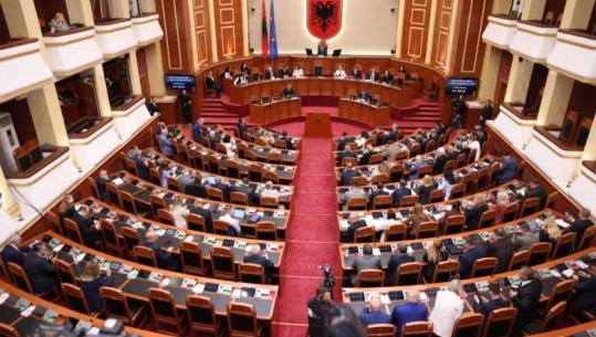 LIVE TV- Me 114 vota pro, PS e PD miratojnë rezolutën e përbashkët për integrimin! Bojkoton Berisha, abstenon Leskaj! Debat në sallë, opozita: Me Ballukun bllokuat procesin