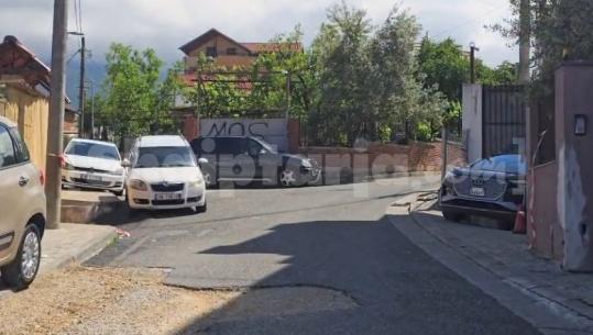 Plagosja e efektivit në Shkozë, dy vëllezër shpallen në kërkim! Shënjestruan fqinjin me precedentë kriminalë që theu arrestin shtëpiak, u detyrohej para