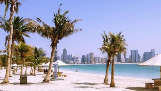 Ndalohen burrat dhe fotografitë, Dubai hap plazhin e parë privat në botë vetëm për gra