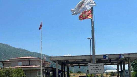 Protesta në Shkup për gjuhën shqipe, studentët shqiptarë bllokohen në kufi me Maqedoninë