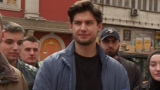 Protesta për gjuhën shqipe në Shkup, studentët paralajmërojnë marshim drejt Ministrisë së Brendshme pas lajmeve për ndalime në kufi
