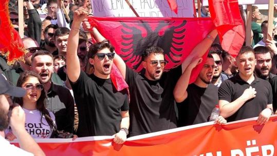 Nis protesta e studentëve shqiptarë në Maqedoninë e Veriut: Të gjithë njëzëri për gjuhën shqipe