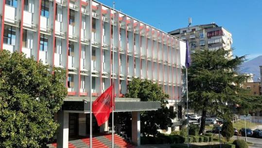 Protesta për gjuhën shqipe në Shkup, Ministria e Jashtme reagon për Report TV dhe mohon akuzat për indiferencë: Kemi qenë në kontakt me studentët, diplomacia nuk bëhet në Facebook
