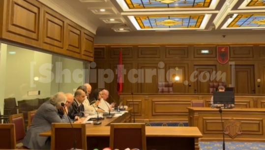 Pritej të dëshmonte ish-ministri Pango, zvarritet gjyqi për aferën Partizani! Mungon avokati i Bektashit, seanca shtyhet më 8 qershor! Thirren edhe 4 dëshmitarë të tjerë