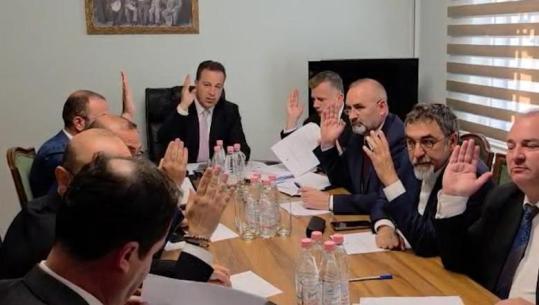 Miratohen në parim në mbledhjen e Këshillit ndryshimet në rregulloren e Kuvendit, PS arrin konsensus me PD