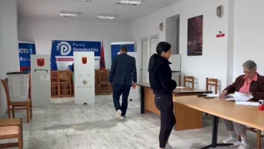 Referendumi për Berishën, nis procesi i votimit në qarkun e Korçës, rreth 5 mijë demokratë me të drejtë vote