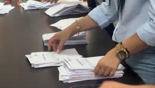 Referendumi në PD/ Berisha merr 213 vota pro në Kolonjë, 392 në Korçë dhe 646 pro në Devoll