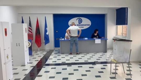 Numra të dobët votuesish në Durrës, Berisha merr vetëm 892 vota