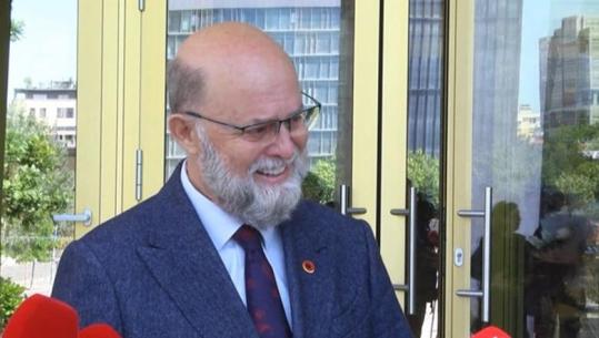 Petrit Malaj përlotet për Birçe Haskon: Ka ikur një njeri që më donte dhe e doja shumë, çdo 7 Mars i dërgoja lule