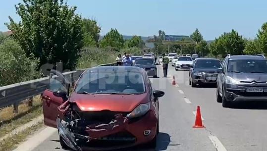 ‘Benzi’ përplaset me ‘Ford-in’ në aksin Fier-Lushnjë, një i plagosur