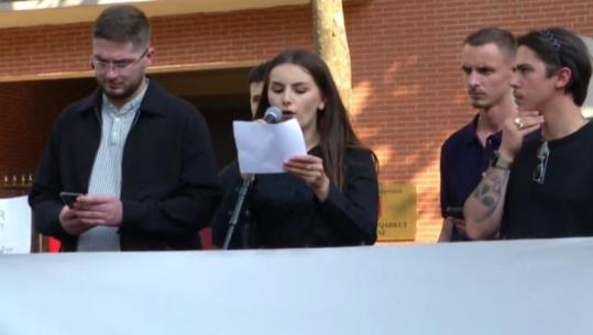 Studentja nga Tirana: Të mos jemi brez indiferent, të mbrojmë gjuhën shqipe me krenari!