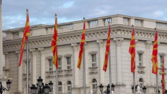 'Ligji i Gjuhëve' në Maqedoninë e Veriut mbetet pezull në Kushtetuese, mungesa e gjyqtares bllokon vendimin