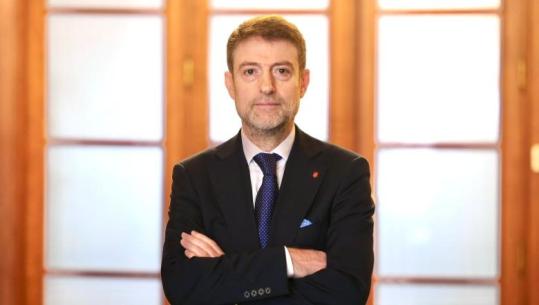 Pasi kërkoi largimin e diplomatëve të huaj nga Kievi, Ministri Hoxha i përgjigjet Rusisë: Kërcënimi i ambasadave nuk është diplomaci, Shqipëria nuk  tërhiqet nga mbështetja për Ukrainën