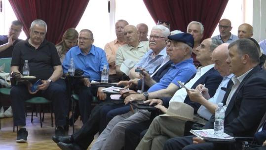 Masakra e Tivarit/ Veteranë të Luftës Antifashiste dhe UÇK-së, historianë e studiues diskutojnë te Akademia e Shkencave: Të kërkohet drejtësi ndërkombëtare në Hagë
