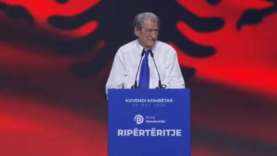 ‘Kilometri’ që s’ka fund, Berisha delegatëve të Kuvendit: Ramën e kemi futur në rreth të kuq, do ta largojmë me çdo kusht nga pushteti (VIDEO)