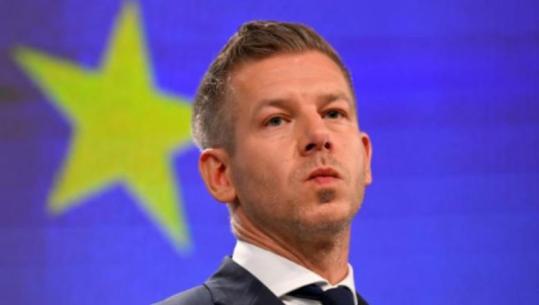 'Do të ndryshojmë Kushtetutën', Kryeministri i Hungarisë kërkon largimin e Presidentit dhe çdo zyrtari të emëruar nga Victor Orban