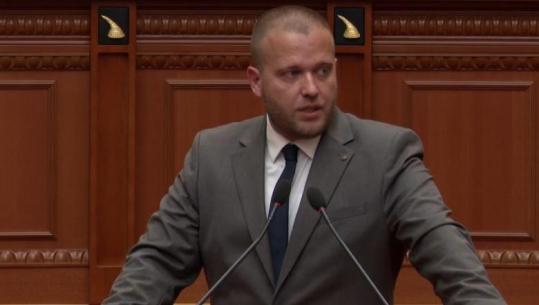 Deputeti socialist shpjegon konfliktin e pronave në Zvërnec dhe mbron projektin 4 miliardë euro: Gjiri i Vlorës mund të bëhet elitar në Mesdhe
