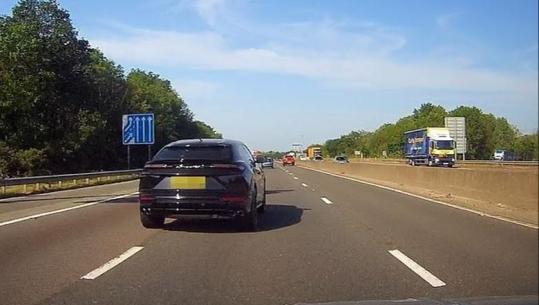 VIDEO/ Pamje tronditëse përpara përplasjes, Raheem Sterling shfaqet duke drejtuar Lamborghinin nën efektin e drogës