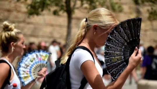 Vala e të nxehtit nuk kursen Spanjën, 101 persona humbën jetën vetëm gjatë majit