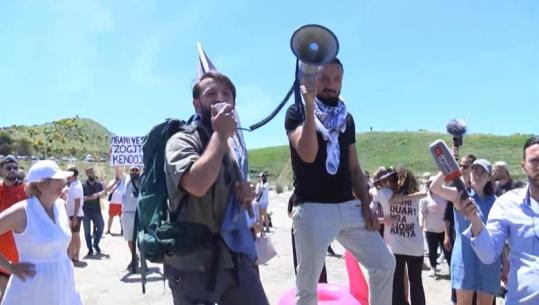 ‘Narta është e jona’, protestë në Zvërnec kundër ndërtimit të resortit! Qytetarët: Jemi për t’i dhënë zë flamingove, të anulohet projekti 