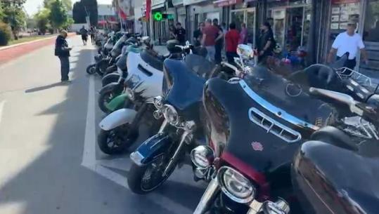 Mbi 2000 motoristë në 'Moto Fest 5', Shijaku kthehet në qytetin e motorëve dhe muzikës 'Rock'