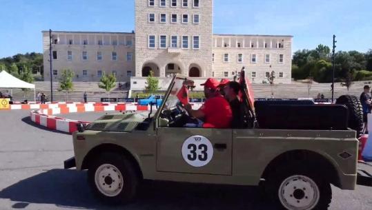 Tirana mirëpret 'Grand Prix - Warm Up', automjetet historike Retro ekspozohen dhe garojnë në Sheshin 'Nënë Tereza'