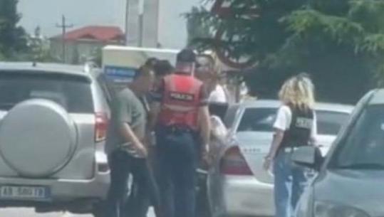 Korçë/ Kapet me pistoletë në makinë, arrestohet 59-vjeçari me precedentë penalë (EMRI)