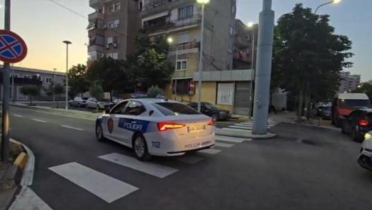 Operacioni policor në Vlorë, disa të arrestuar, mes tyre 1 në kërkim ndërkombëtar! Sekuestrohen 4 armë dhe 1 automjet i blinduar