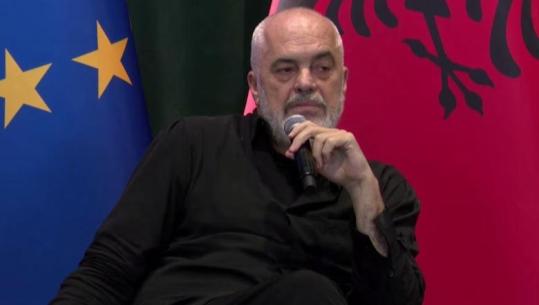 Protesta për Zvërnecin, Rama: E dobishme për sa kohë mbetet e paqtë! Argëtuese ‘meme’-t dhe sharjet
