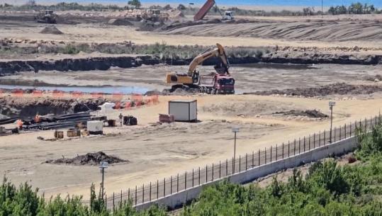 VIDEO/ Resorti i Bashkim Ulajt, Rrjolli rrethohet me mure të larta e tela me gjemba! Banori Molla: Do ta shembim si në Zvërnec, të shtunën protestë