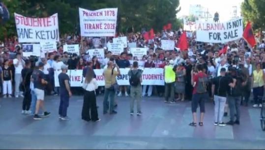 LIVE - Zvërneci/ Sot protestë mbarëkombëtare në Tiranë, nis marshimi drejt kryeministrisë