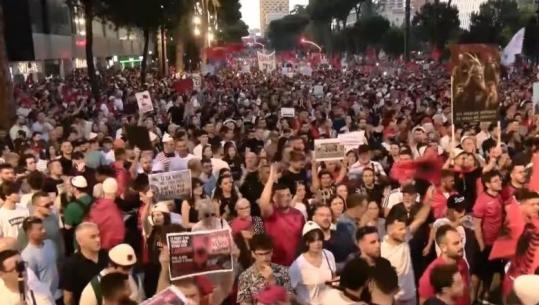 Bjorn Runa: Protesta anti-establishment që i 'treti' partitë anti-establishment