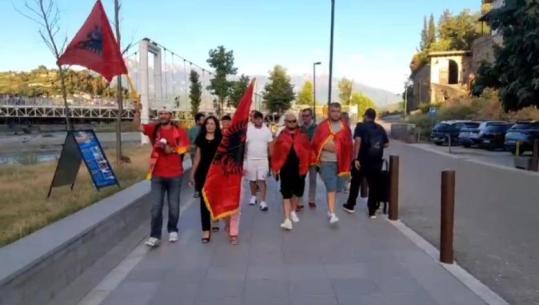 Protestë dhe në Berat, qytetarët thirrje kundër qeverisë (VIDEO)