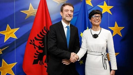 Shqipëria i siguron BE-së se projekti i turizmit i lidhur me Kushner do të përmbushë standardet mjedisore