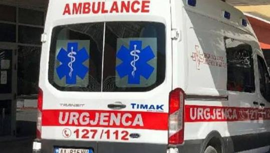 Ishte duke ngarkuar dru, aksidentohet dhe ndërron jetë 36-vjeçari në Kolonjë!