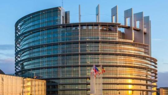 Integrimi në BE, Parlamenti Europian miraton raportin për Shqipërinë me 483 vota pro